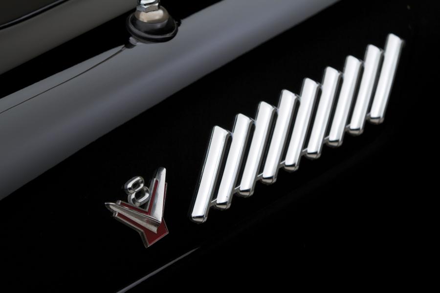 Детали экстерьера Ford Thunderbird (P5/40) 1955 года  (фото 26 из 128)